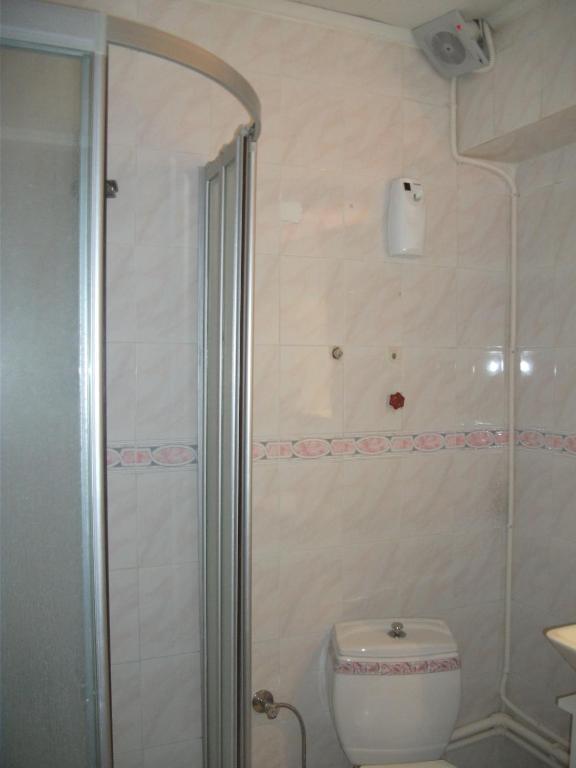 Number One Apart Hotel Karaburun  Zimmer foto